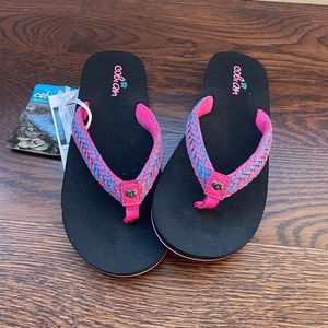 Cobian kids flip flops NWT